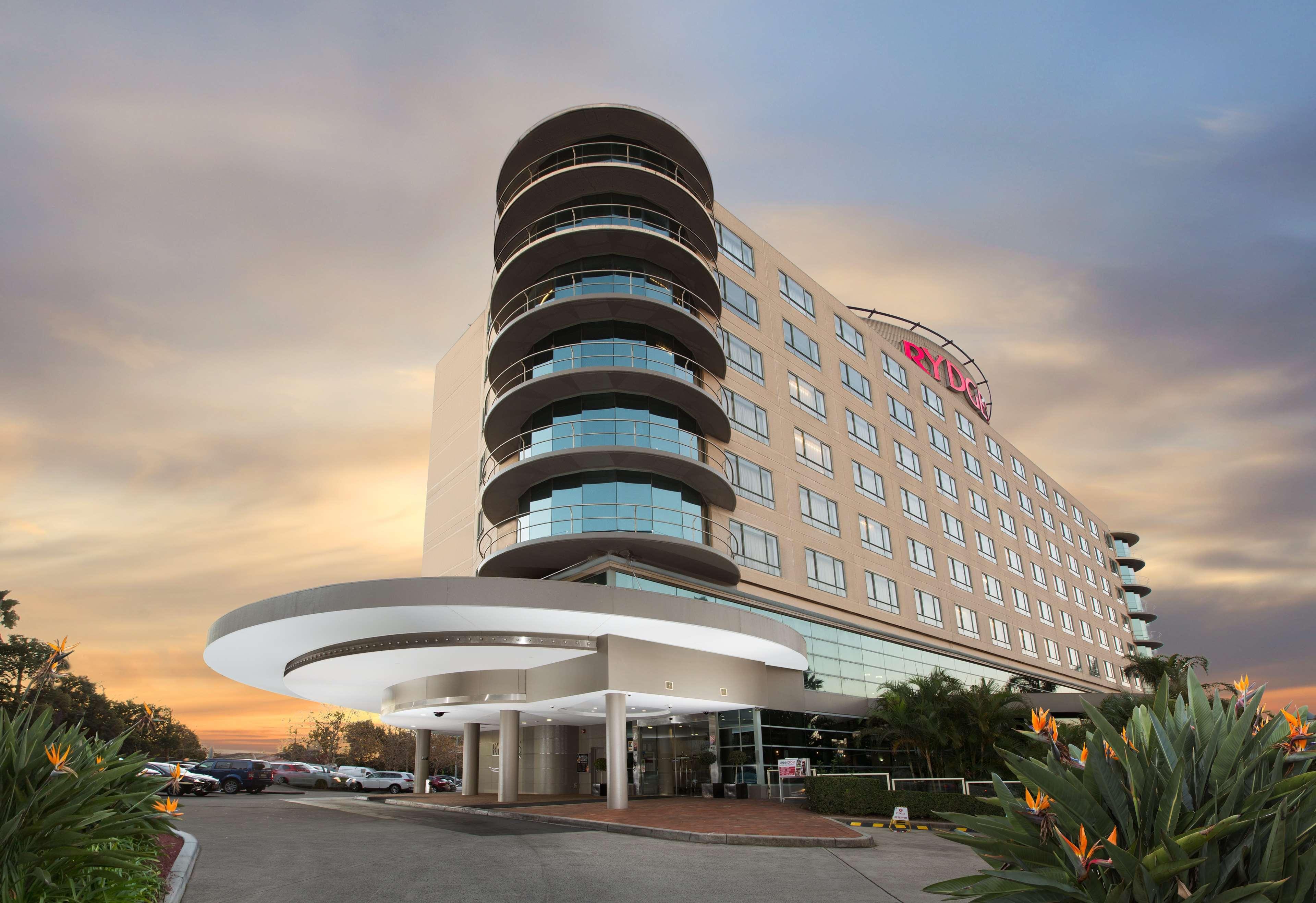 Rydges Parramatta Hotell Exteriör bild