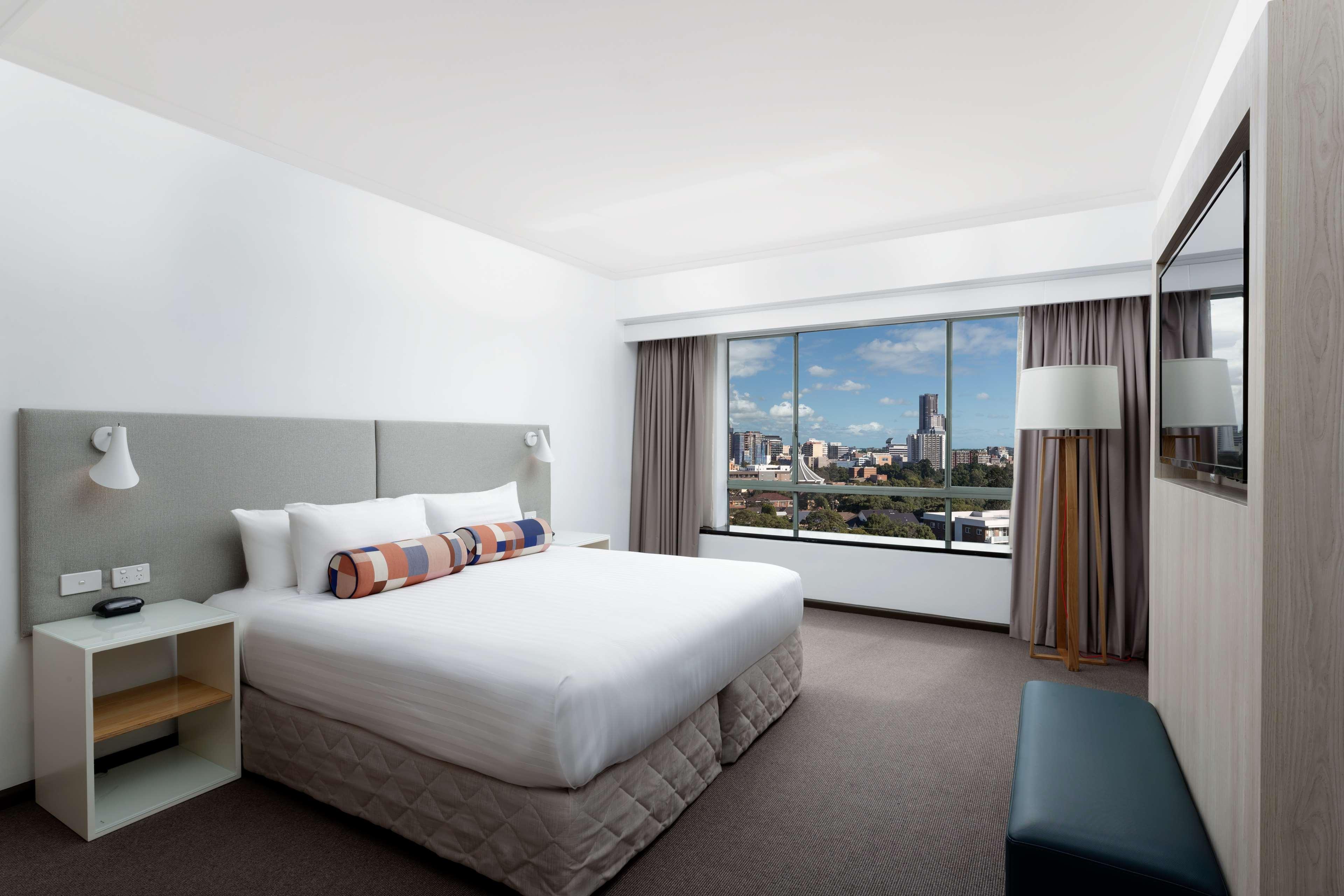 Rydges Parramatta Hotell Exteriör bild